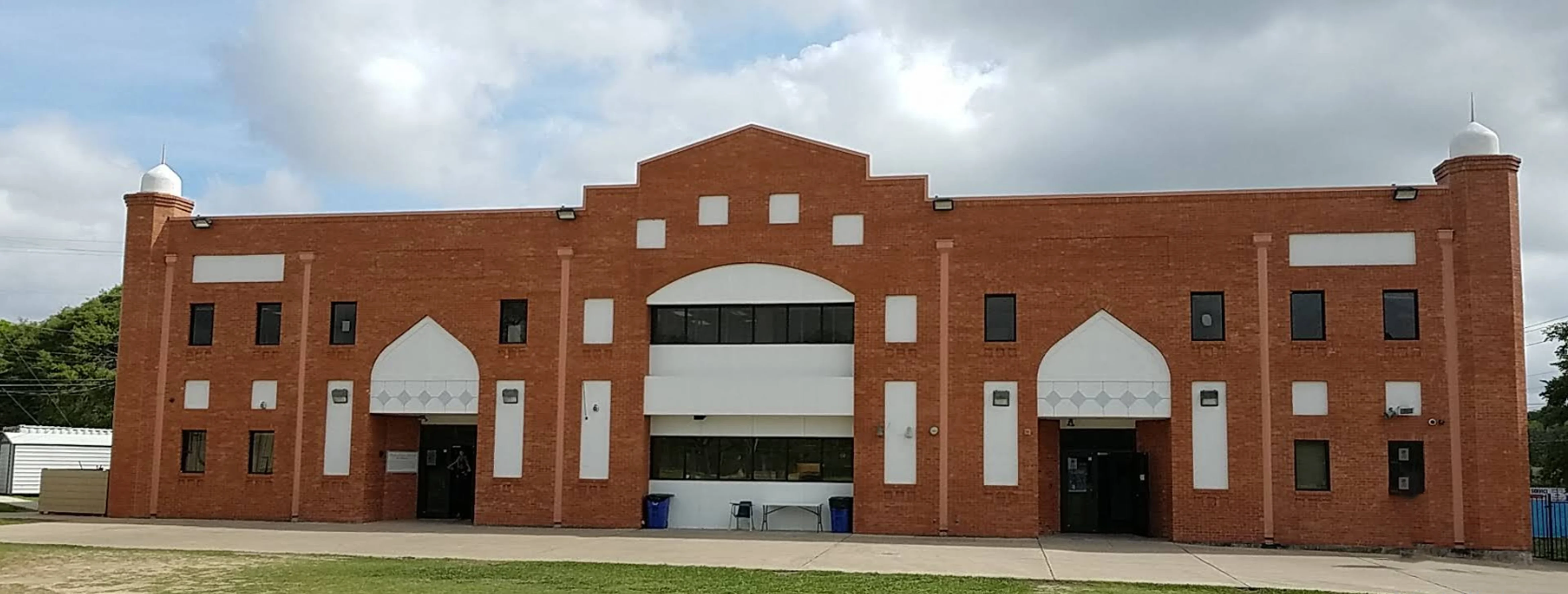 Exterior view of Islamic Center of Greater Austin Austin building